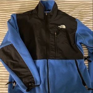 Women’s size large North face Denali fleece